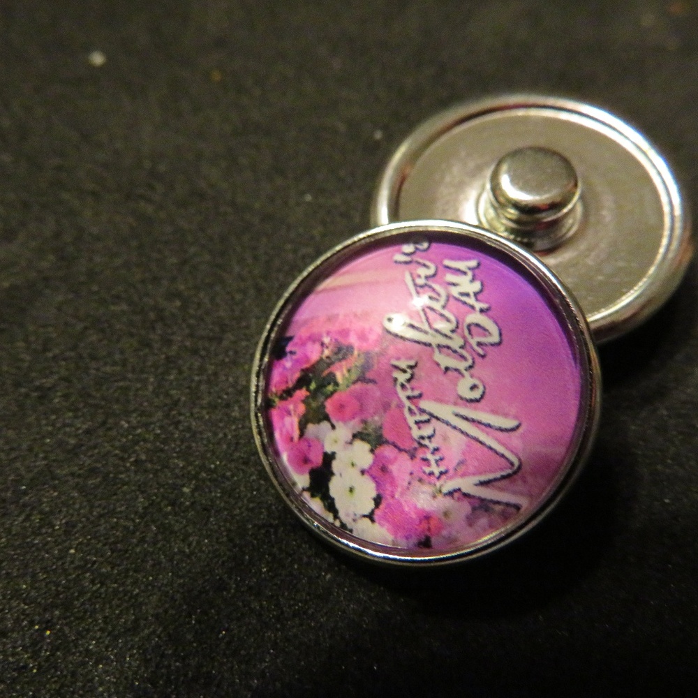 Pink Mothers Day Snap.  Fits all jewelry in closet